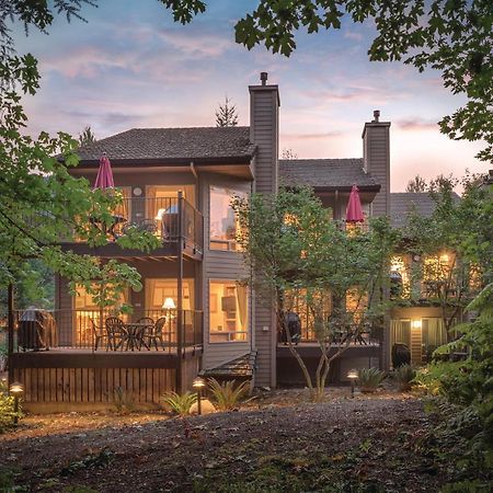Whispering Woods Resort Welches Екстер'єр фото