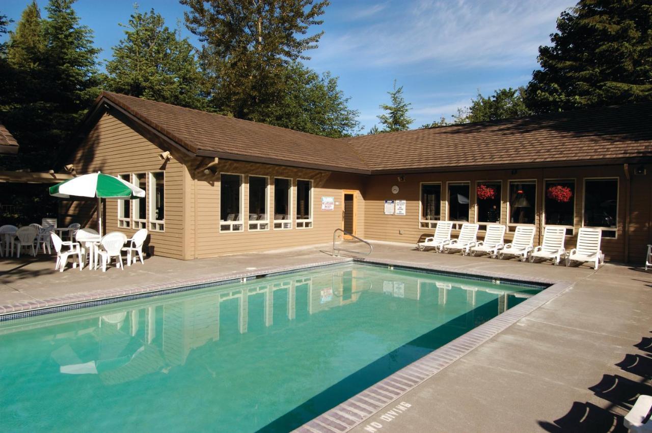 Whispering Woods Resort Welches Екстер'єр фото