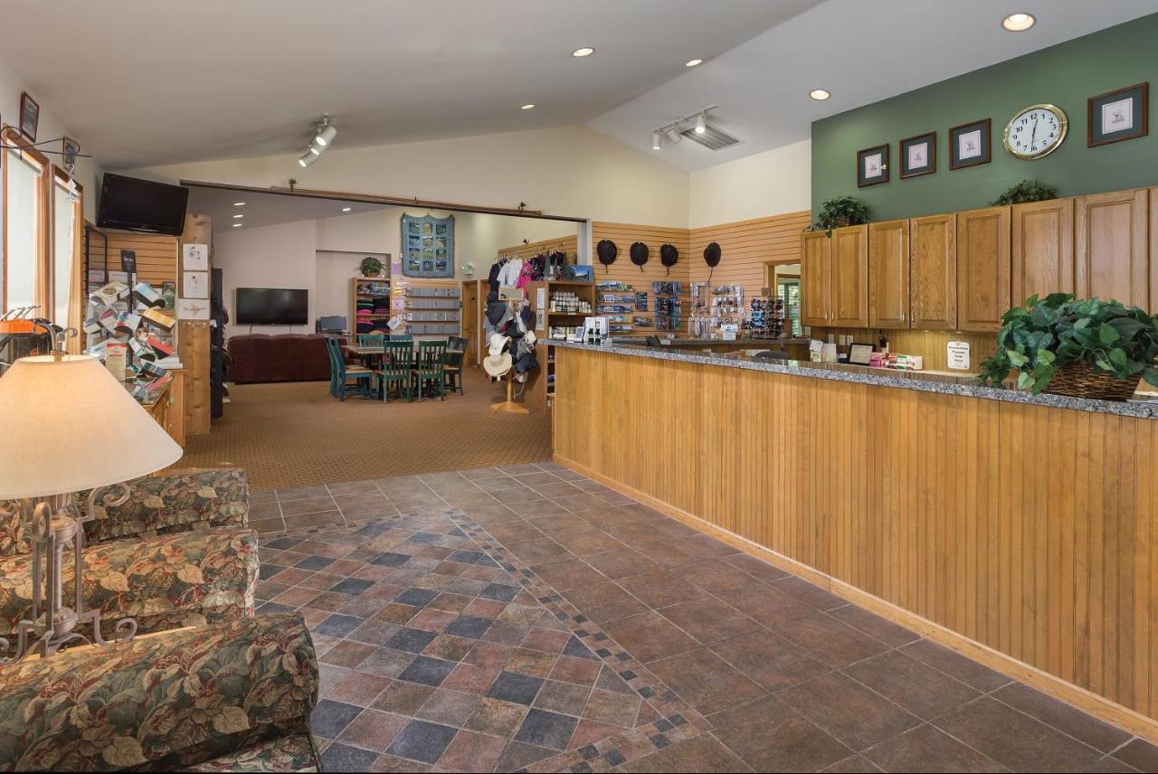 Whispering Woods Resort Welches Екстер'єр фото