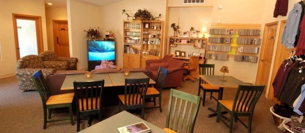Whispering Woods Resort Welches Екстер'єр фото